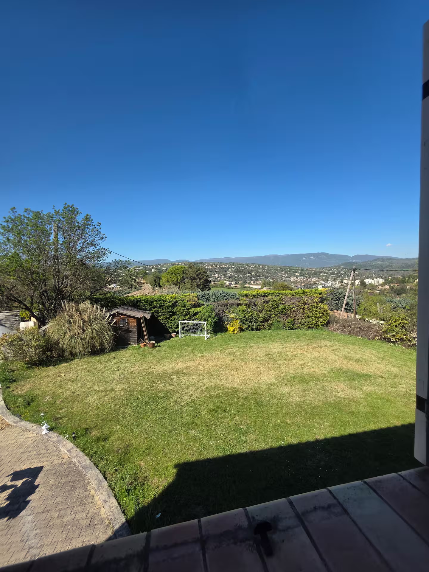 Front garden with panoramic views over Apt and the Luberon